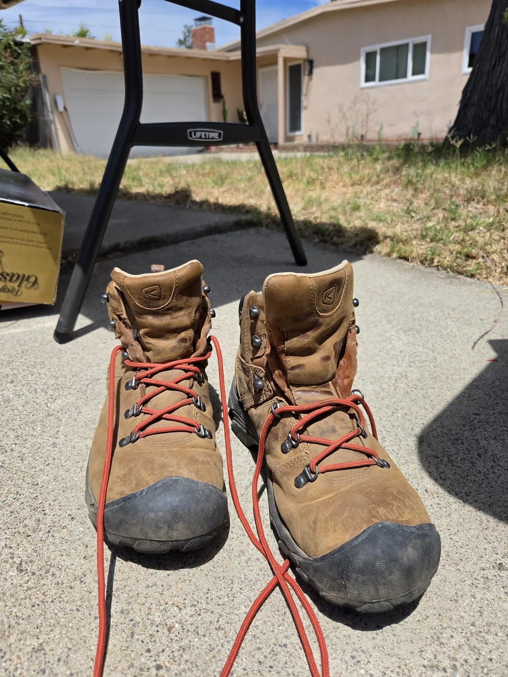 Keen Brown Leather Hiking Boots with Red Laces